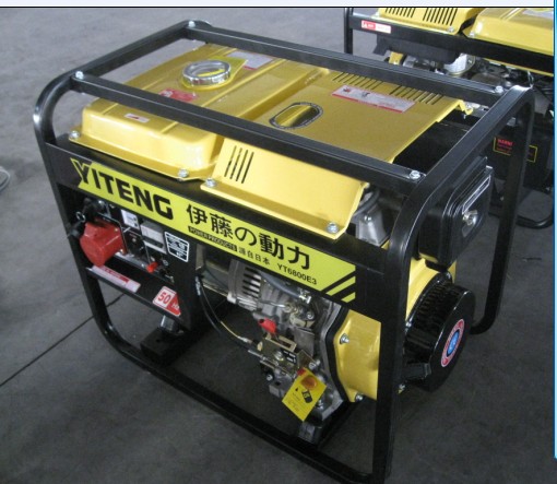 三相5KW柴油發電機組(小型的) 三相5KW柴油發電機組(小型的)